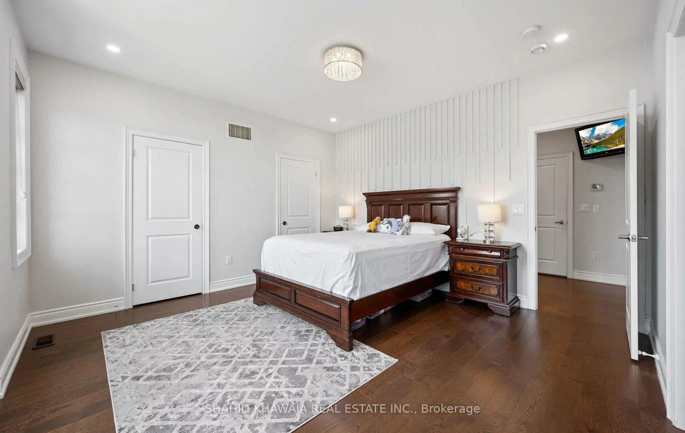 25, Wheat Boom, 1008 - GO Glenorchy, Oakville