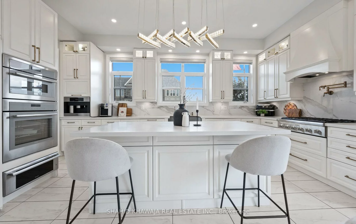 25, Wheat Boom, 1008 - GO Glenorchy, Oakville