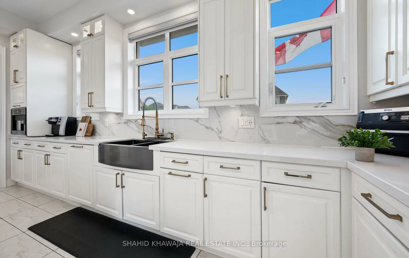 25, Wheat Boom, 1008 - GO Glenorchy, Oakville