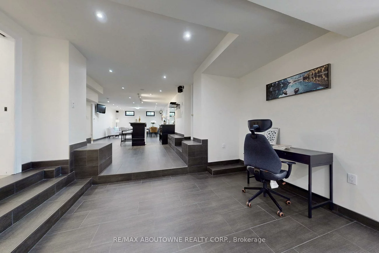 152, Elton Park, 1011 - MO Morrison, Oakville