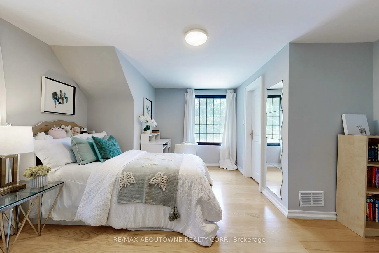 152, Elton Park, 1011 - MO Morrison, Oakville