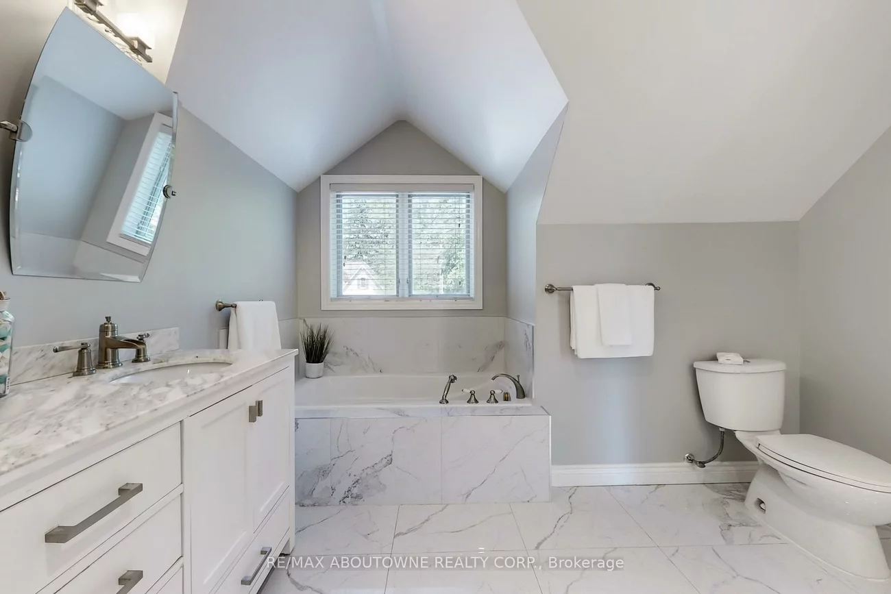 152, Elton Park, 1011 - MO Morrison, Oakville