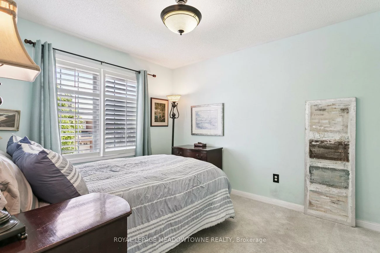 1325, Ashwood, 1022 - WT West Oak Trails, Oakville