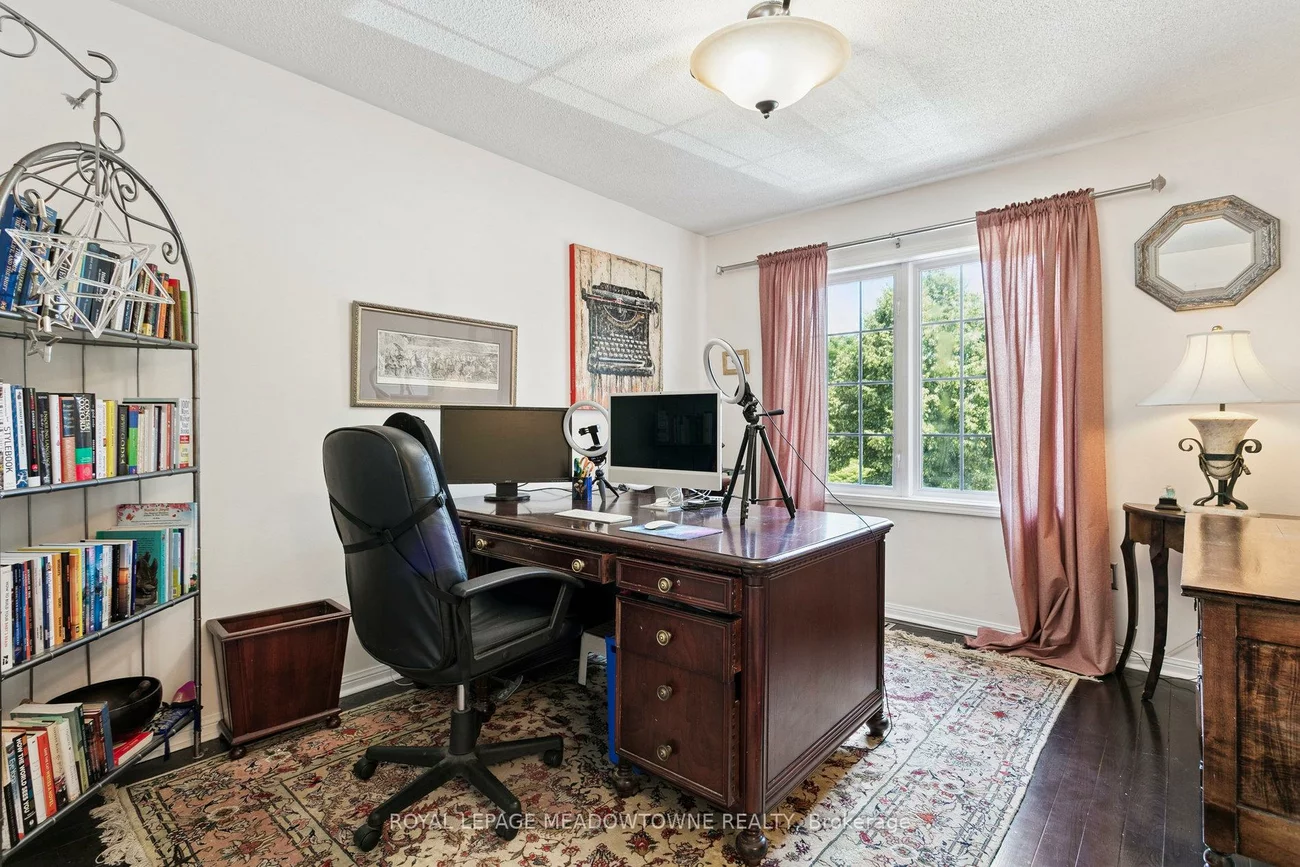 1325, Ashwood, 1022 - WT West Oak Trails, Oakville