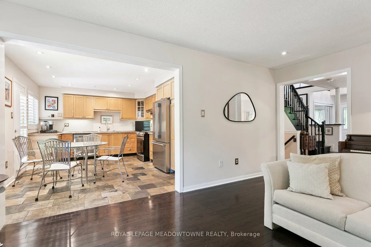 1325, Ashwood, 1022 - WT West Oak Trails, Oakville