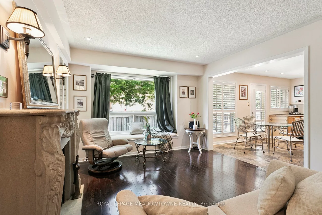 1325, Ashwood, 1022 - WT West Oak Trails, Oakville