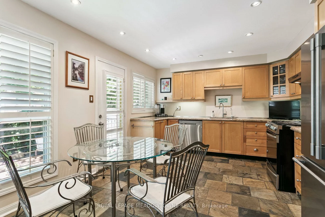 1325, Ashwood, 1022 - WT West Oak Trails, Oakville