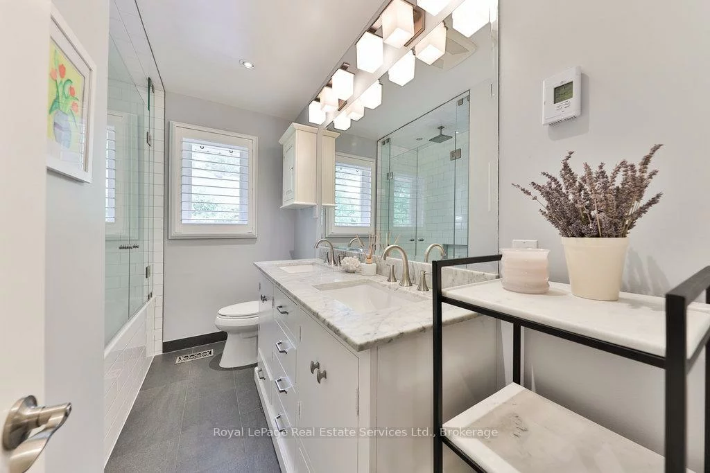 33, Forster Park, 1002 - CO Central, Oakville