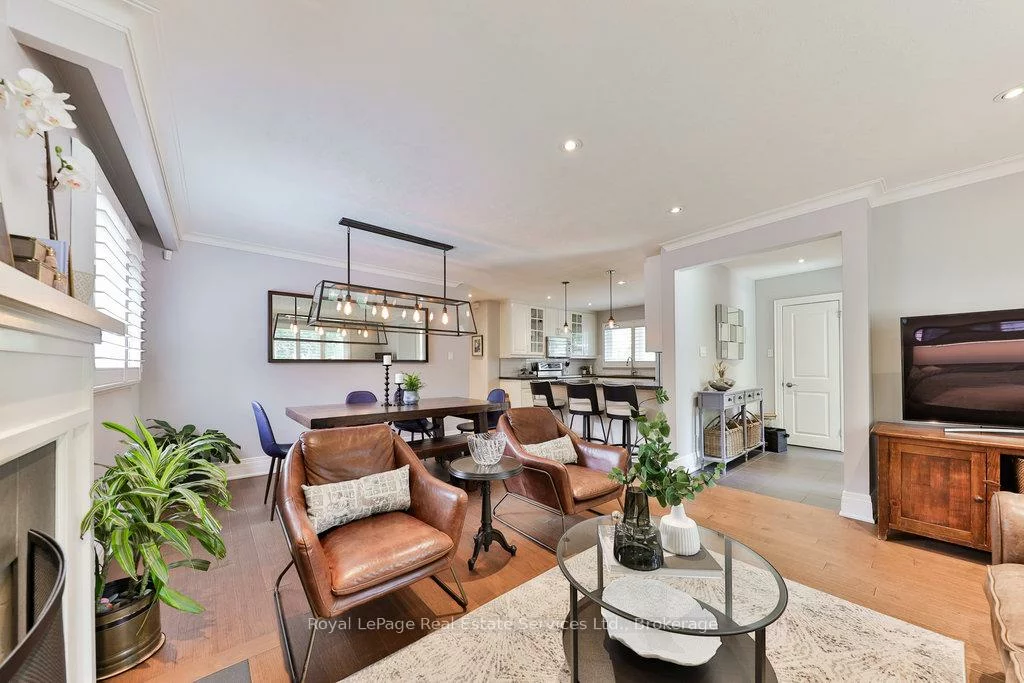 33, Forster Park, 1002 - CO Central, Oakville