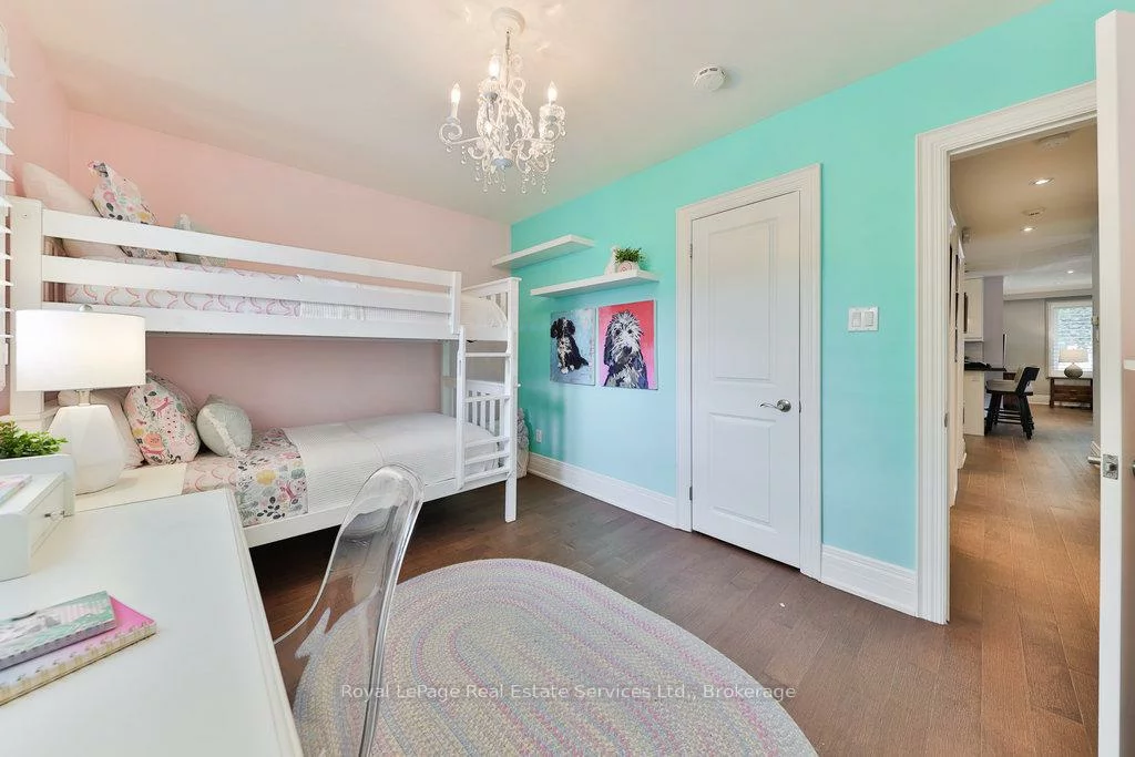 33, Forster Park, 1002 - CO Central, Oakville