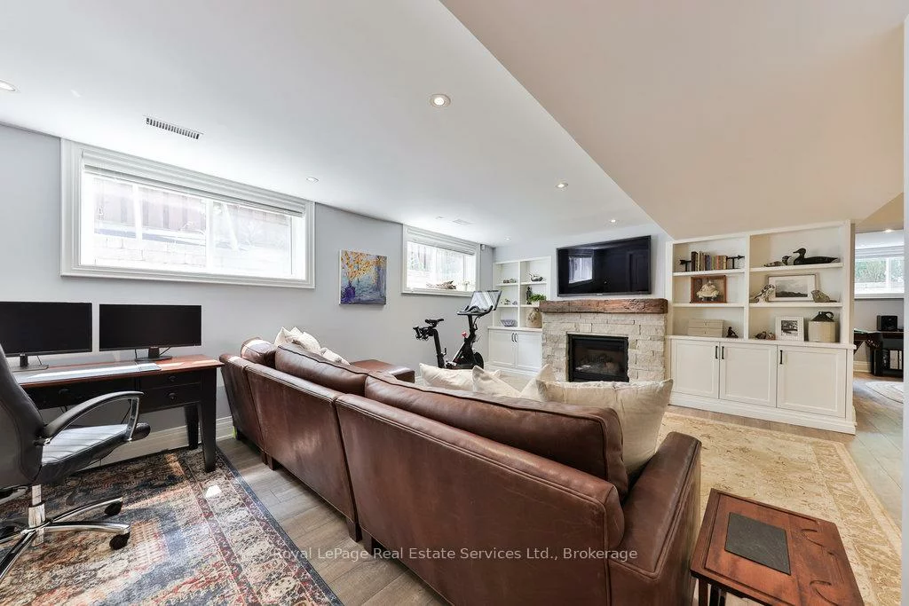 33, Forster Park, 1002 - CO Central, Oakville