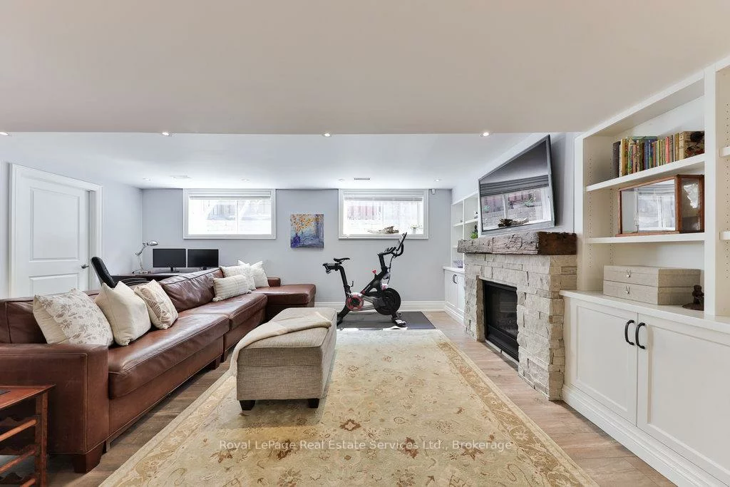 33, Forster Park, 1002 - CO Central, Oakville