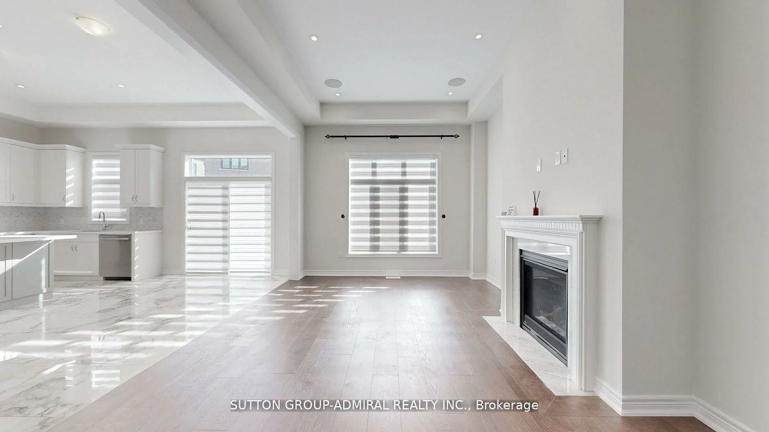 34, Carnegie, 1008 - GO Glenorchy, Oakville