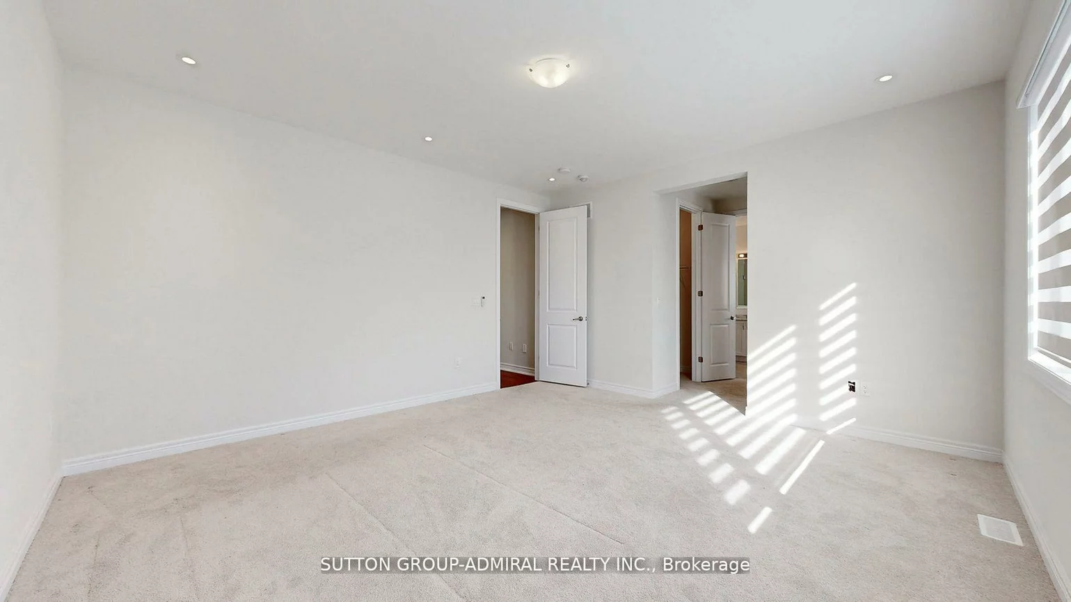 34, Carnegie, 1008 - GO Glenorchy, Oakville
