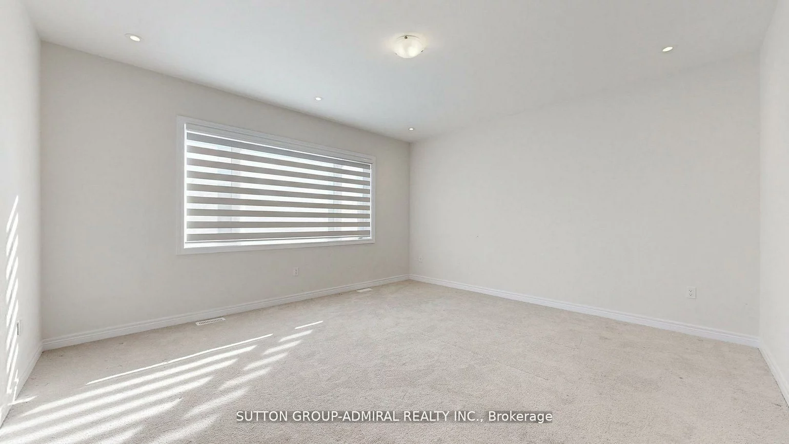 34, Carnegie, 1008 - GO Glenorchy, Oakville