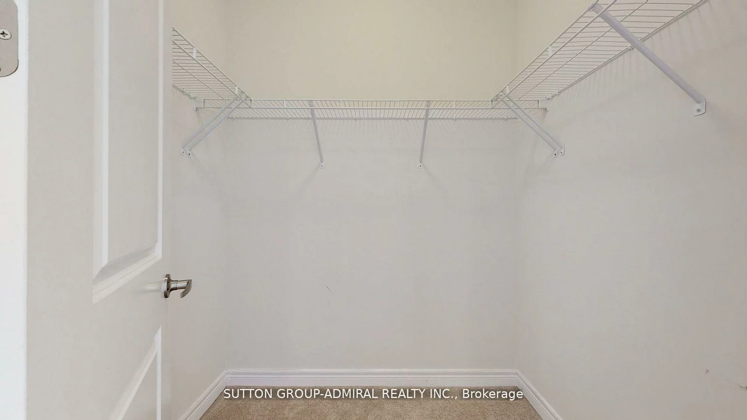 34, Carnegie, 1008 - GO Glenorchy, Oakville
