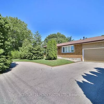 1520, Rebecca, 1017 - SW Southwest, Oakville