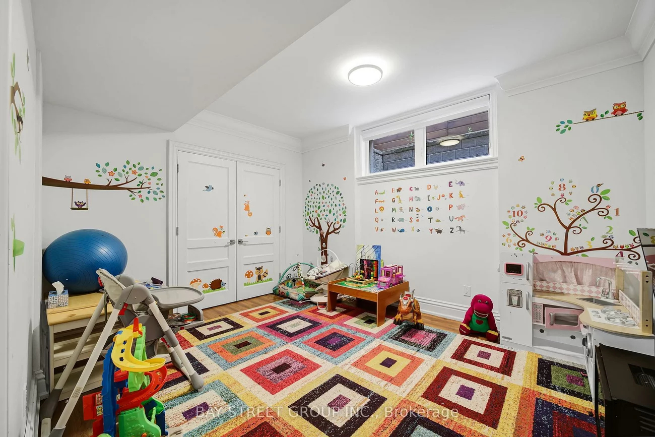442, Sherin, 1020 - WO West, Oakville