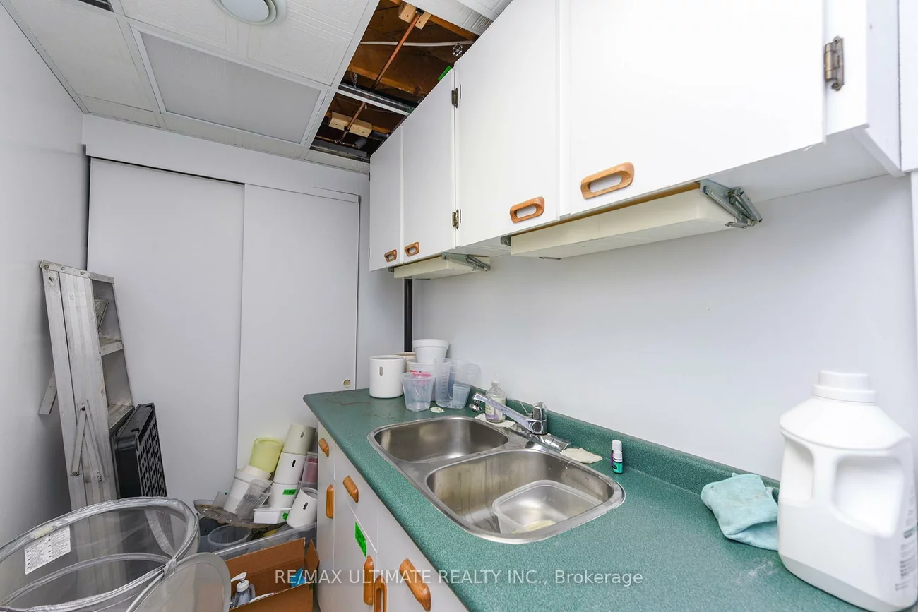89, Mccraney, 1003 - CP College Park, Oakville