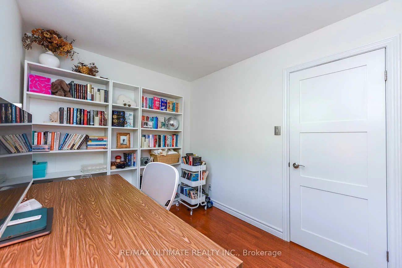 89, Mccraney, 1003 - CP College Park, Oakville