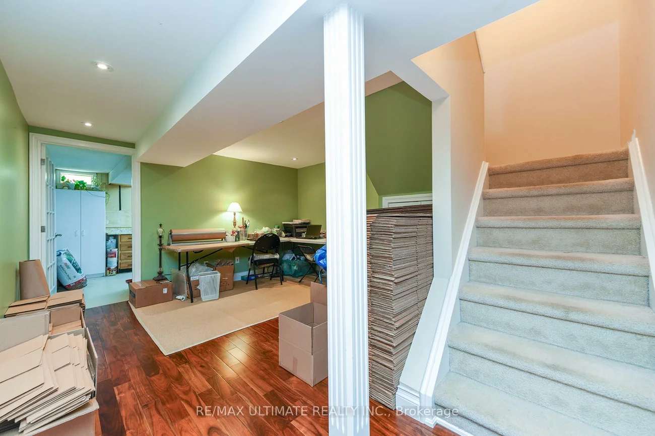 89, Mccraney, 1003 - CP College Park, Oakville