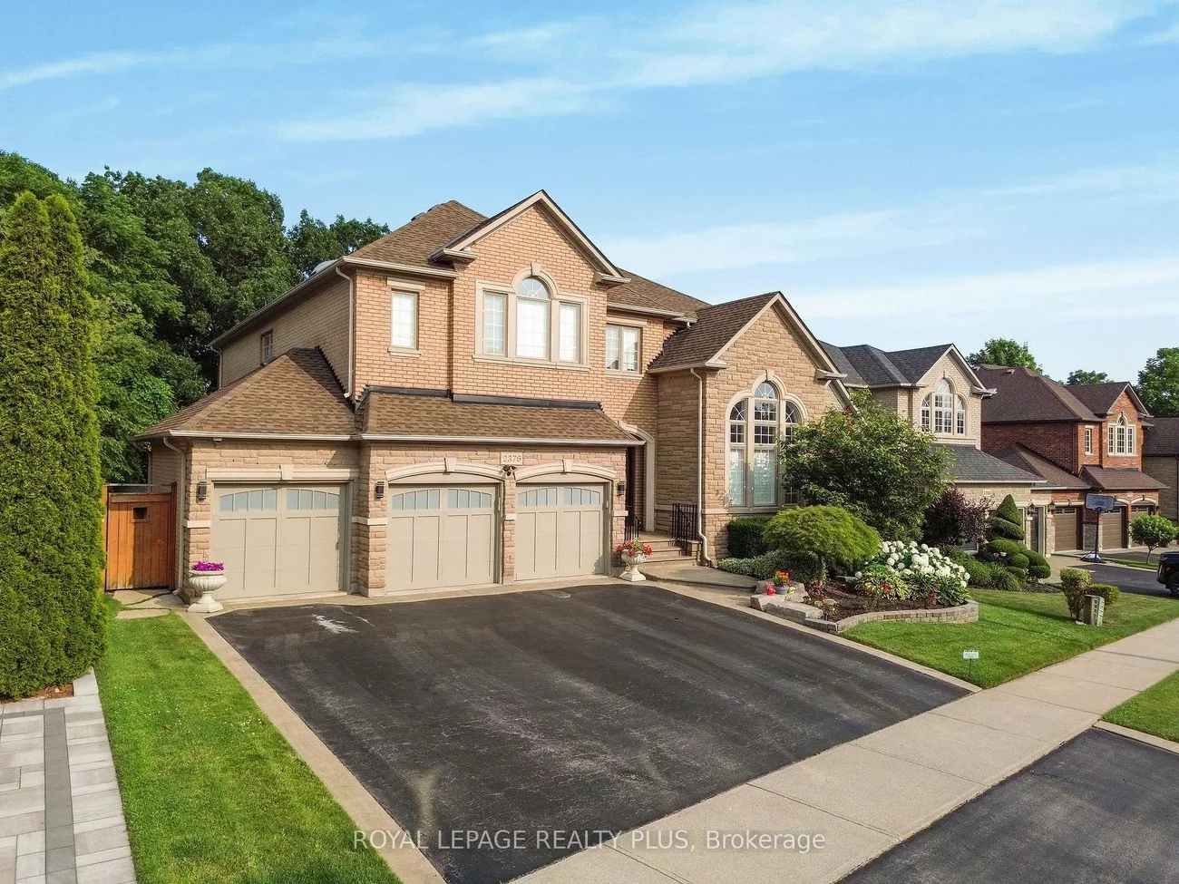 2376, Valley Forest, 1015 - RO River Oaks, Oakville