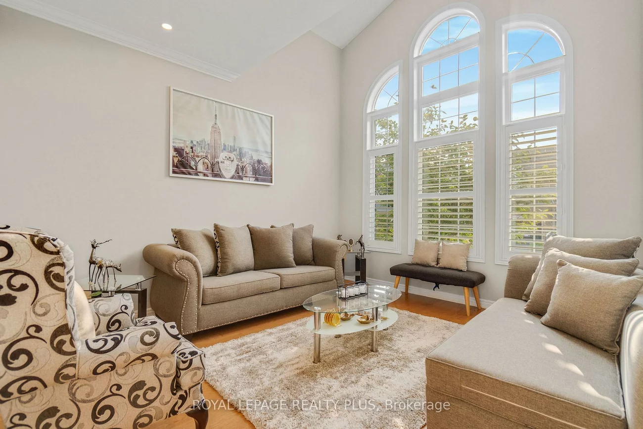 2376, Valley Forest, 1015 - RO River Oaks, Oakville
