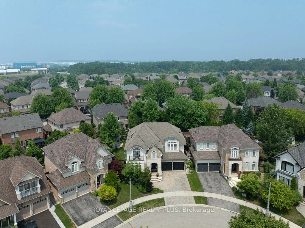 3321, Springflower, 1001 - BR Bronte, Oakville