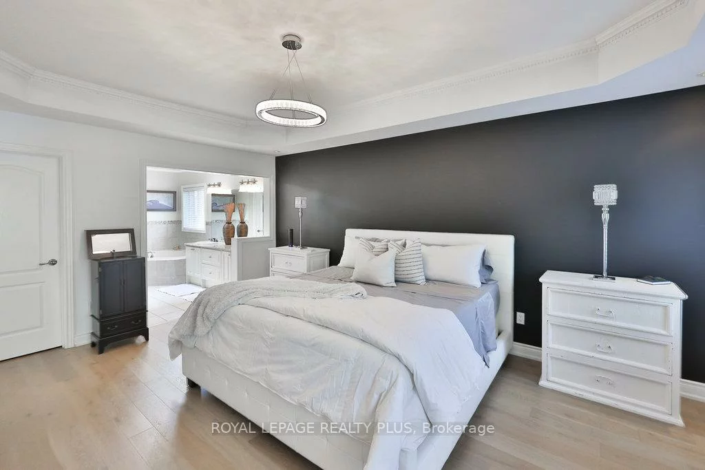 3321, Springflower, 1001 - BR Bronte, Oakville