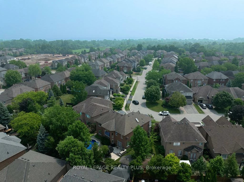 3321, Springflower, 1001 - BR Bronte, Oakville