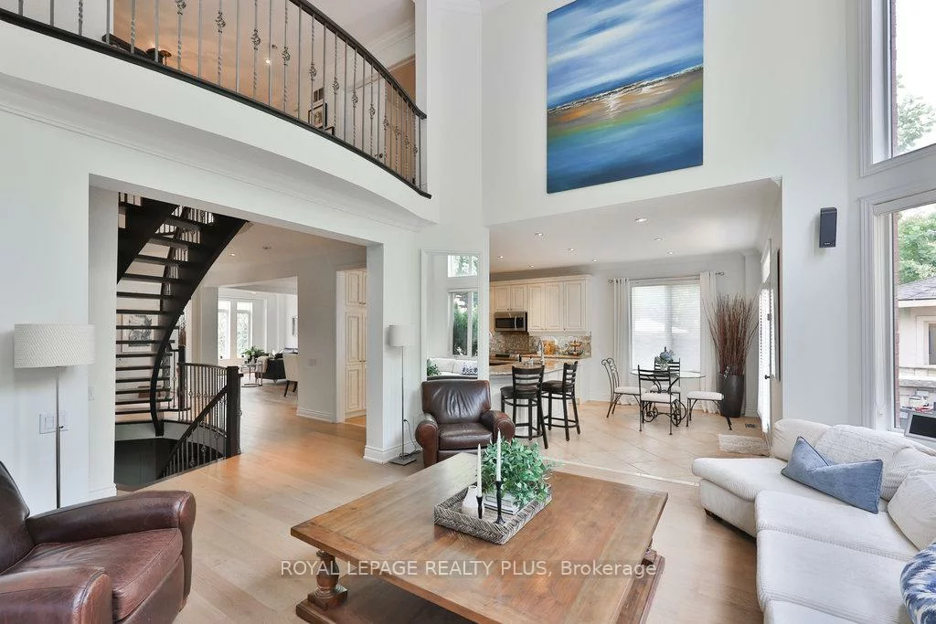 3321, Springflower, 1001 - BR Bronte, Oakville