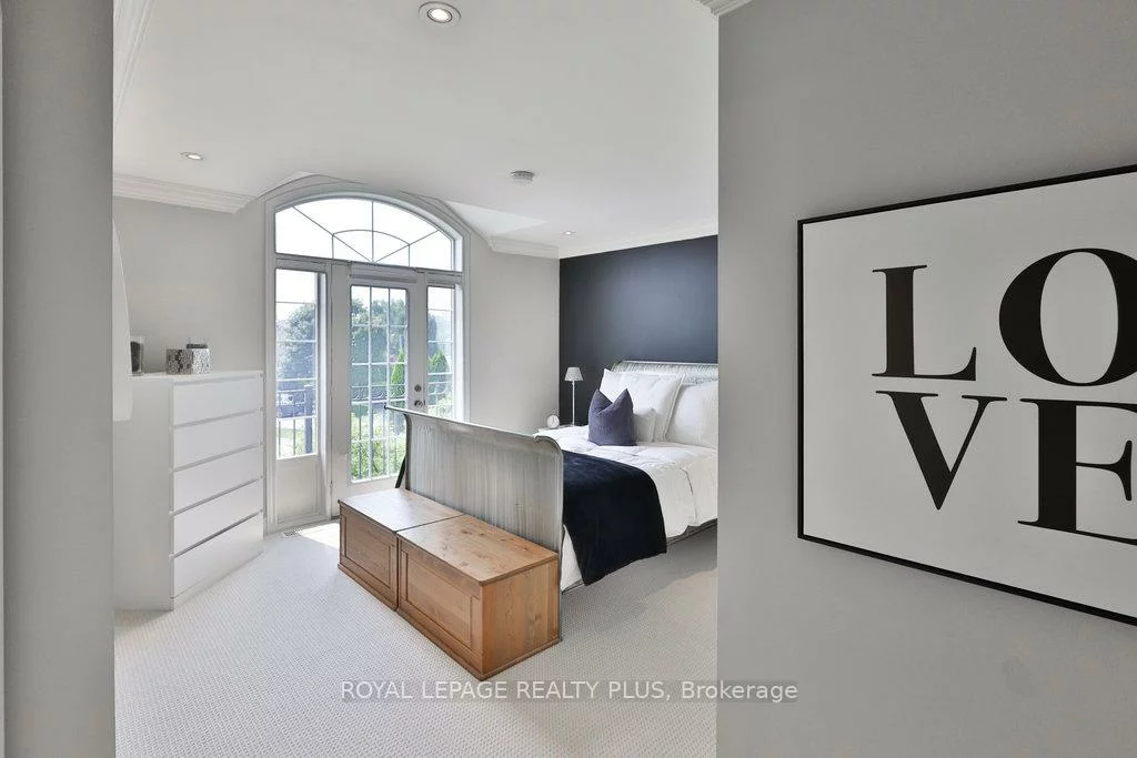 3321, Springflower, 1001 - BR Bronte, Oakville