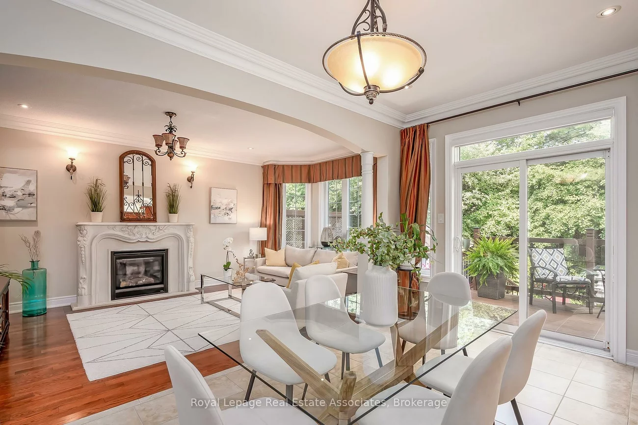 2257, Adirondak, 1022 - WT West Oak Trails, Oakville