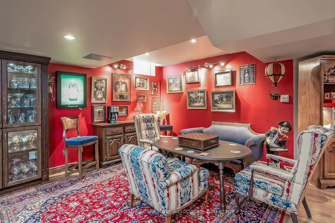 2257, Adirondak, 1022 - WT West Oak Trails, Oakville