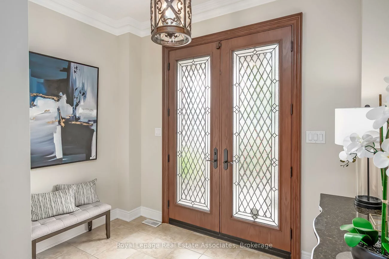 2257, Adirondak, 1022 - WT West Oak Trails, Oakville
