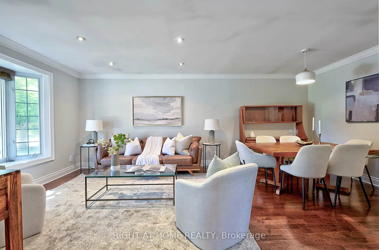 1358, Odessa, 1003 - CP College Park, Oakville
