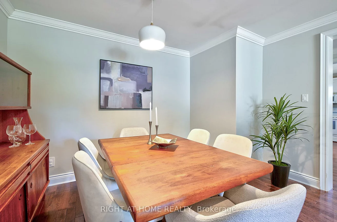 1358, Odessa, 1003 - CP College Park, Oakville