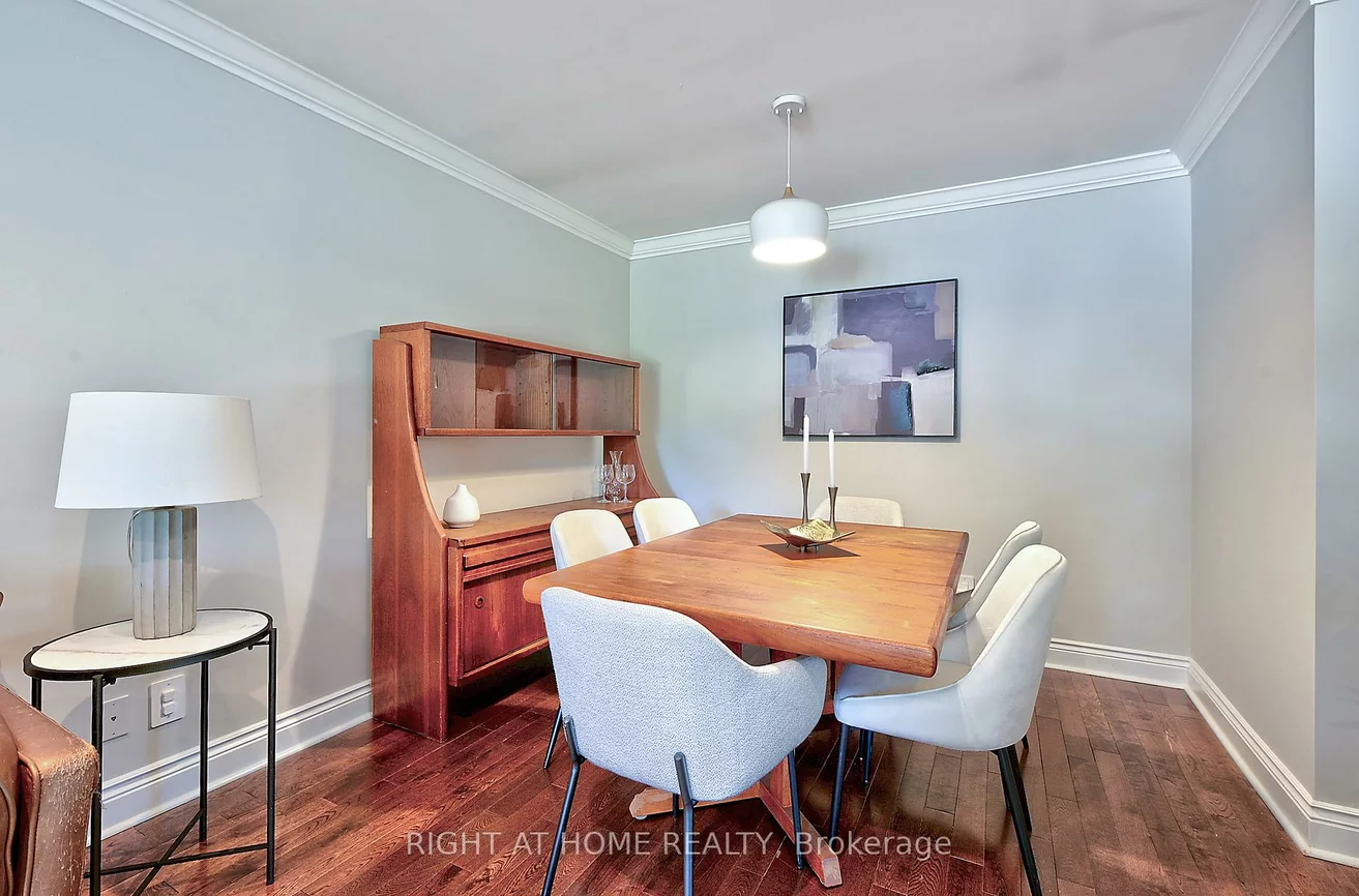 1358, Odessa, 1003 - CP College Park, Oakville