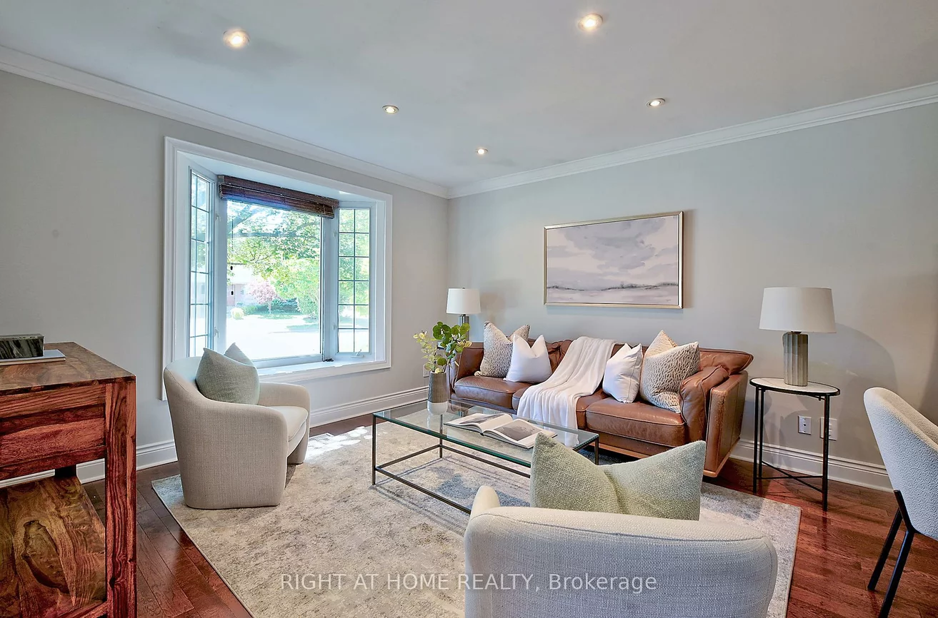 1358, Odessa, 1003 - CP College Park, Oakville