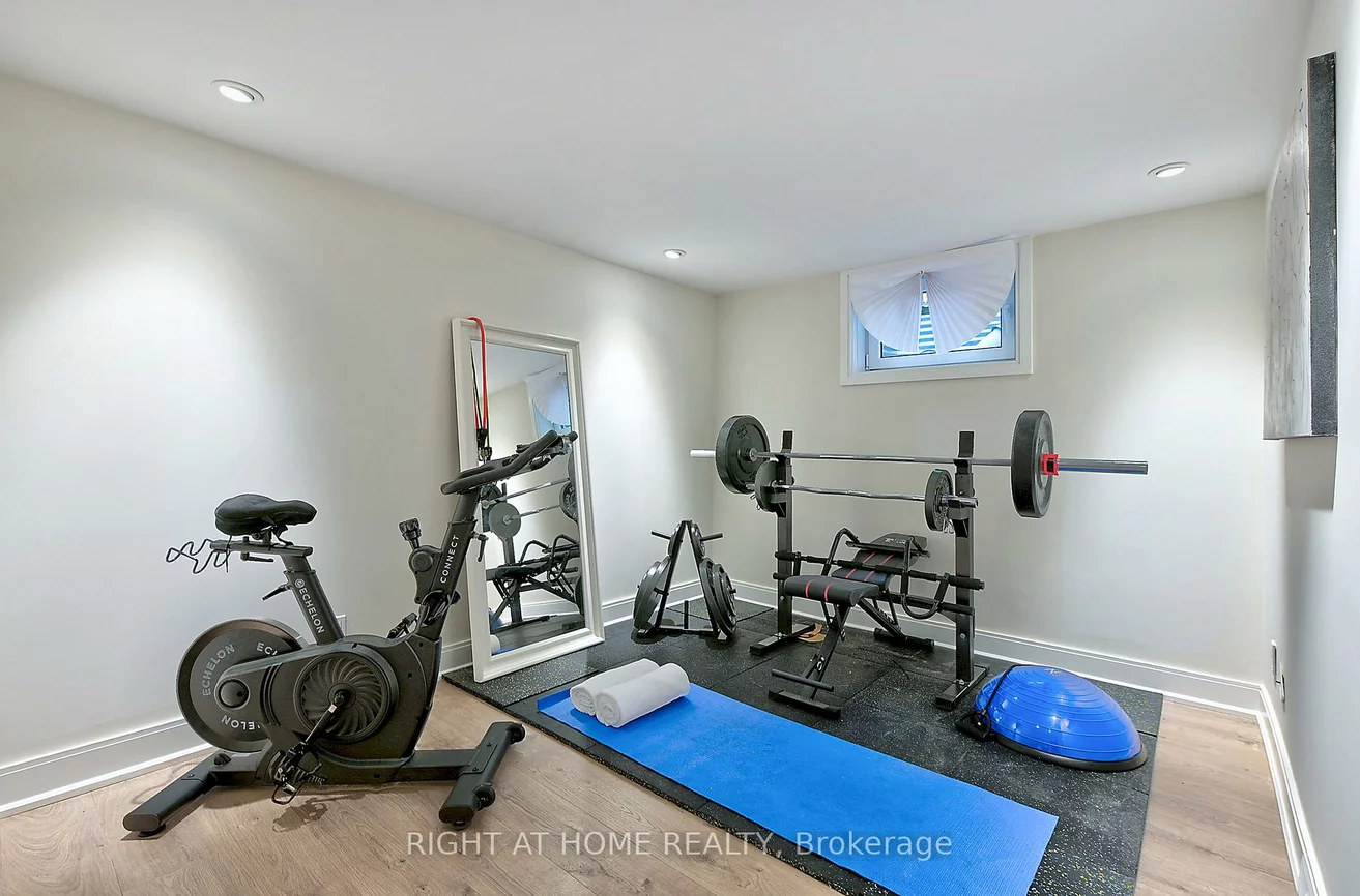 1358, Odessa, 1003 - CP College Park, Oakville