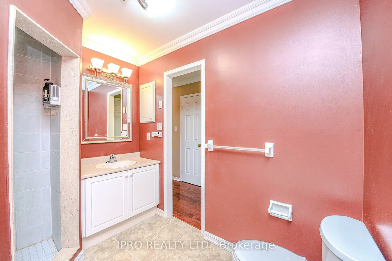 2377, Dalebrook, 1018 - WC Wedgewood Creek, Oakville