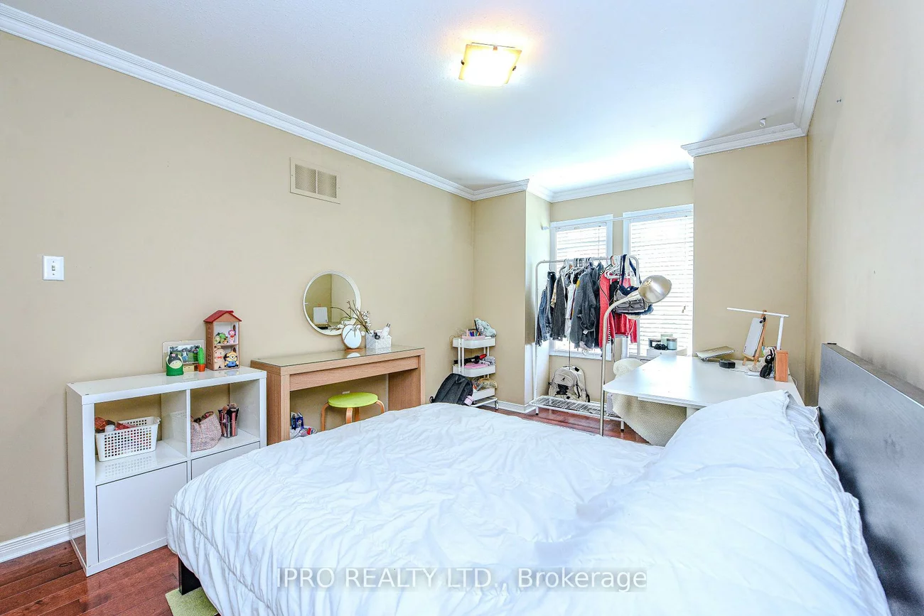 2377, Dalebrook, 1018 - WC Wedgewood Creek, Oakville