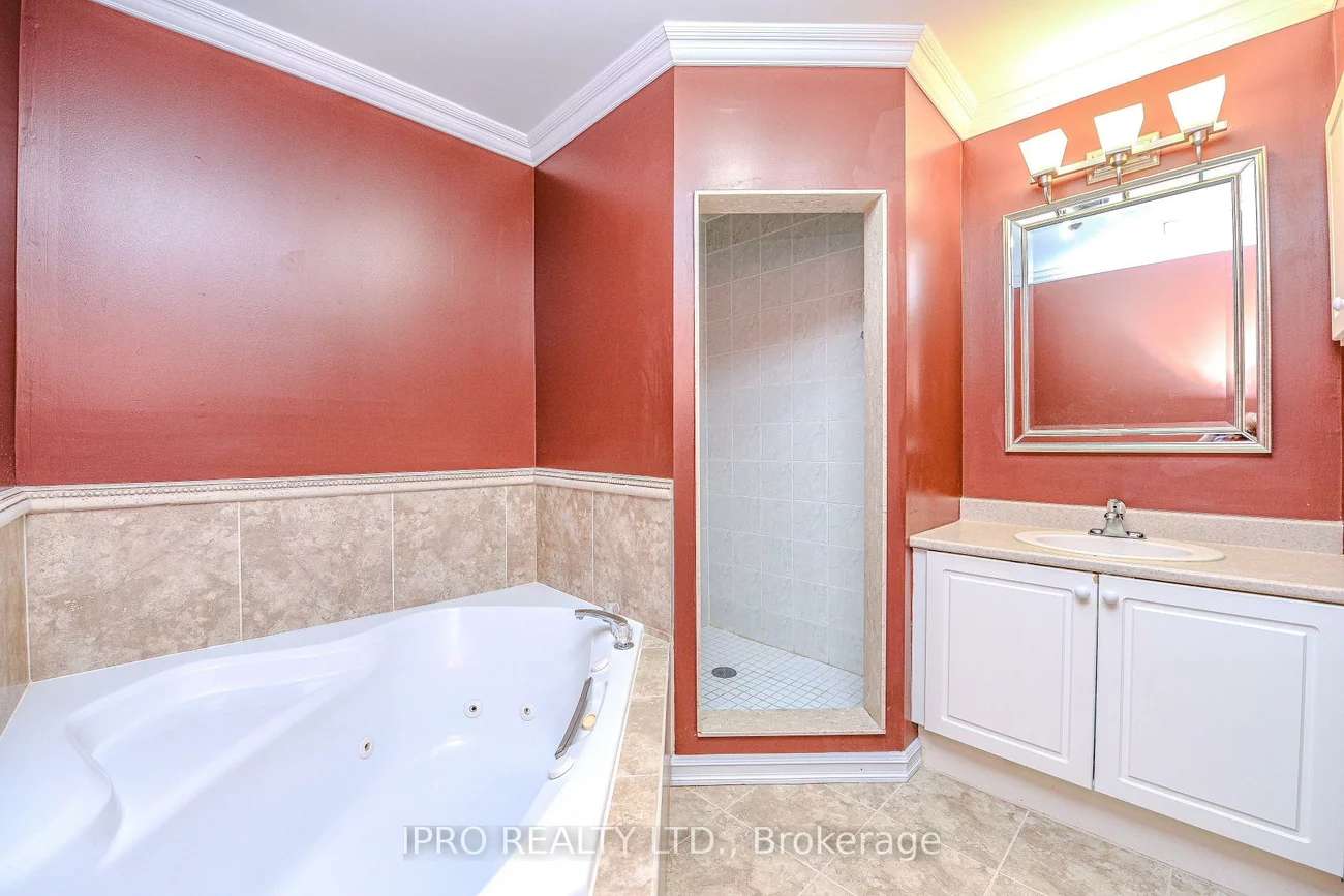 2377, Dalebrook, 1018 - WC Wedgewood Creek, Oakville
