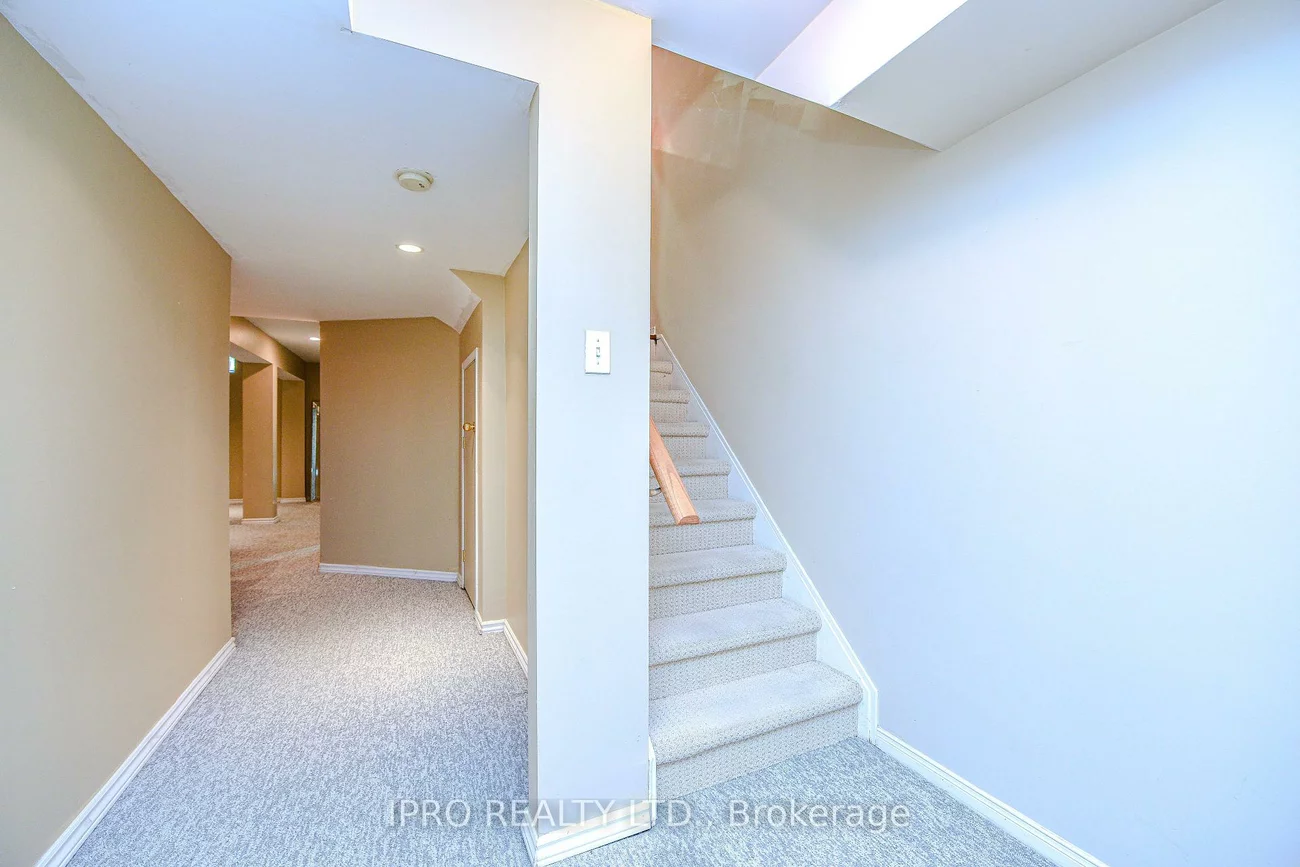 2377, Dalebrook, 1018 - WC Wedgewood Creek, Oakville