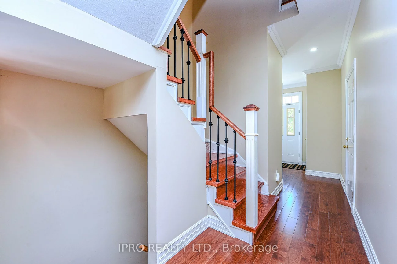 2377, Dalebrook, 1018 - WC Wedgewood Creek, Oakville