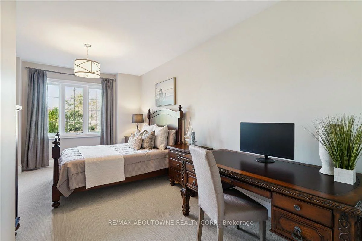 530, Hidden, 1008 - GO Glenorchy, Oakville