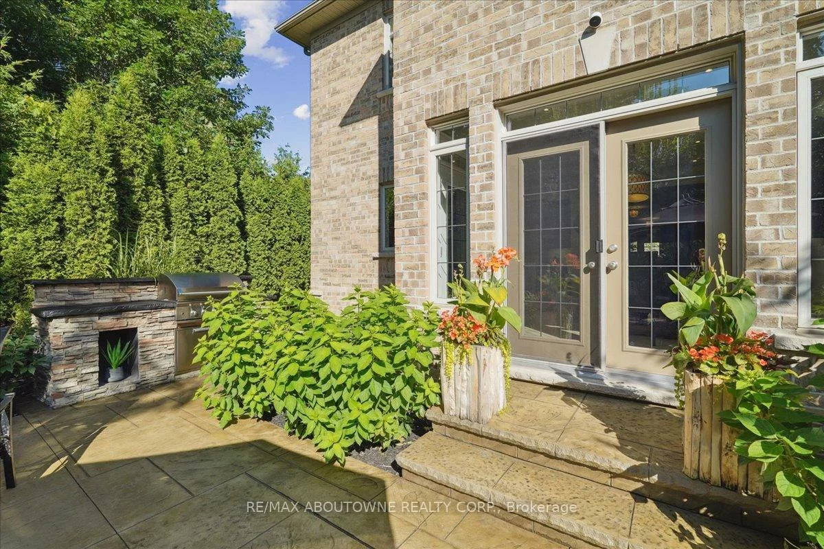 530, Hidden, 1008 - GO Glenorchy, Oakville
