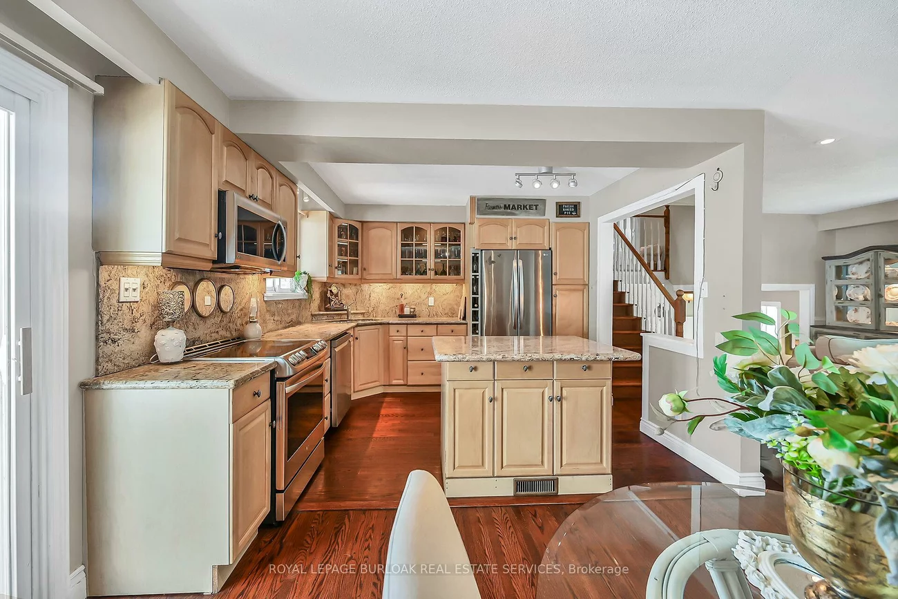 92, Osborne, 1003 - CP College Park, Oakville
