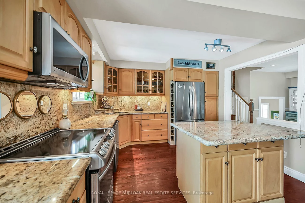 92, Osborne, 1003 - CP College Park, Oakville