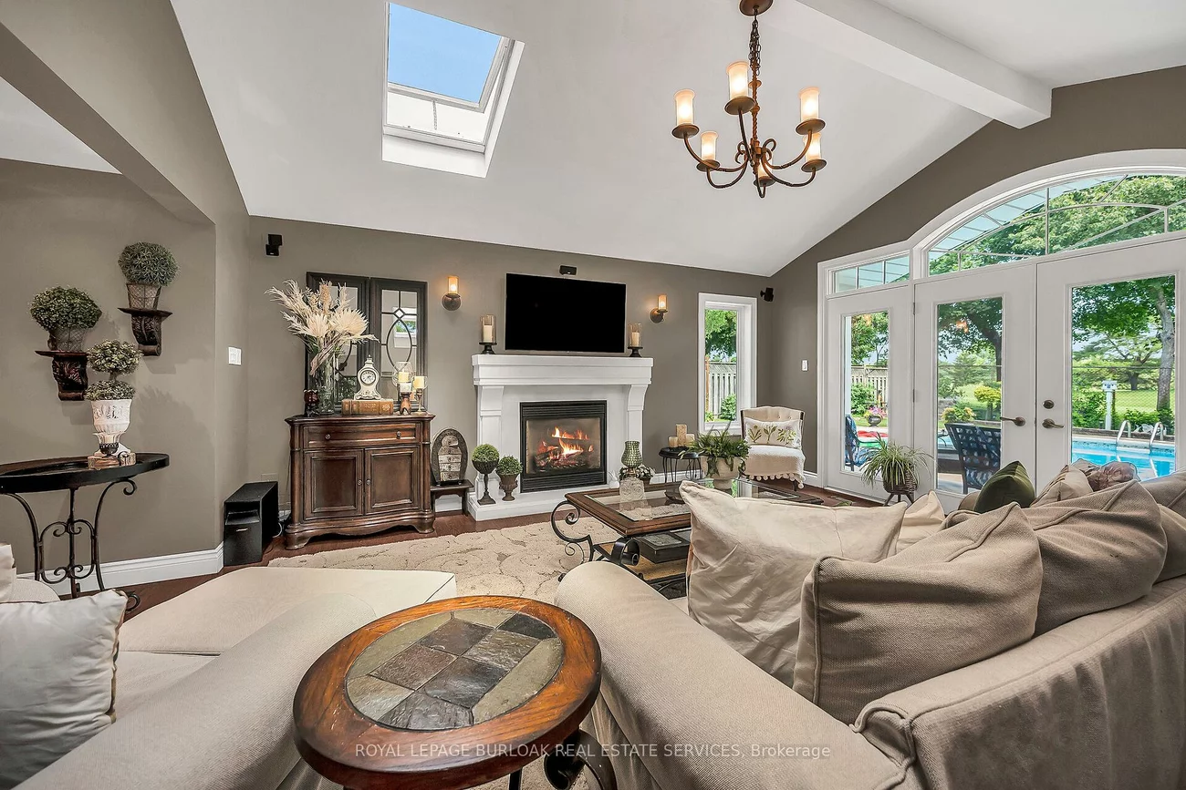 92, Osborne, 1003 - CP College Park, Oakville
